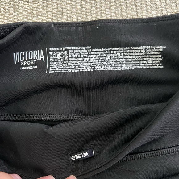 Victoria’s Secret work out pants with pockets. Size Small. - Picture 5 of 7